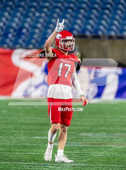 Thumbnail 2 in Wakefield Memorial vs Milton (MIAA Division 3 State Final) photogallery.
