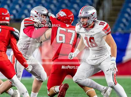 Thumbnail 3 in Wakefield Memorial vs Milton (MIAA Division 3 State Final) photogallery.