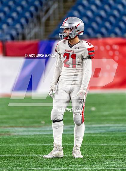 Thumbnail 2 in Wakefield Memorial vs Milton (MIAA Division 3 State Final) photogallery.