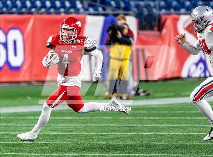 Thumbnail 1 in Wakefield Memorial vs Milton (MIAA Division 3 State Final) photogallery.