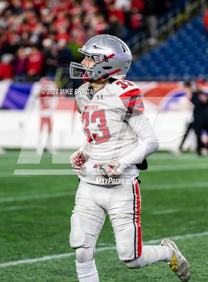 Thumbnail 2 in Wakefield Memorial vs Milton (MIAA Division 3 State Final) photogallery.