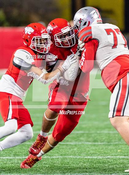 Thumbnail 2 in Wakefield Memorial vs Milton (MIAA Division 3 State Final) photogallery.