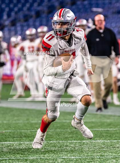 Thumbnail 1 in Wakefield Memorial vs Milton (MIAA Division 3 State Final) photogallery.