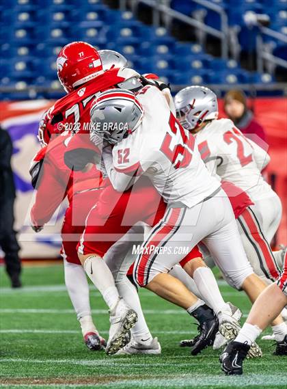 Thumbnail 2 in Wakefield Memorial vs Milton (MIAA Division 3 State Final) photogallery.
