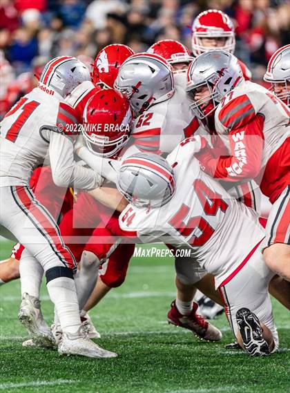 Thumbnail 2 in Wakefield Memorial vs Milton (MIAA Division 3 State Final) photogallery.
