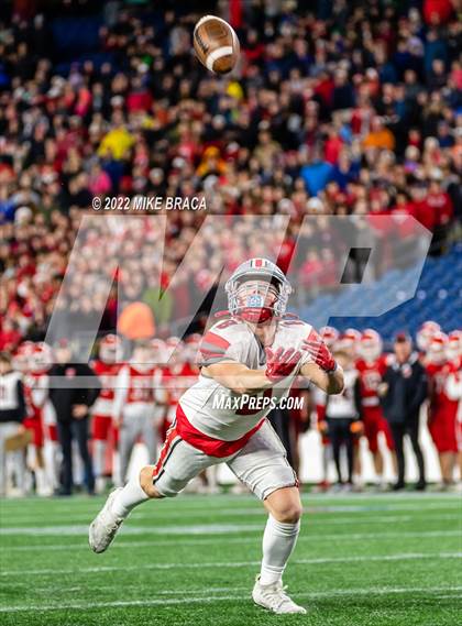 Thumbnail 3 in Wakefield Memorial vs Milton (MIAA Division 3 State Final) photogallery.