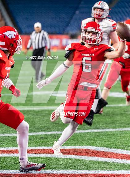 Thumbnail 1 in Wakefield Memorial vs Milton (MIAA Division 3 State Final) photogallery.