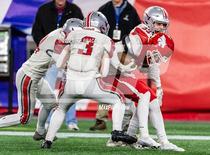 Thumbnail 1 in Wakefield Memorial vs Milton (MIAA Division 3 State Final) photogallery.