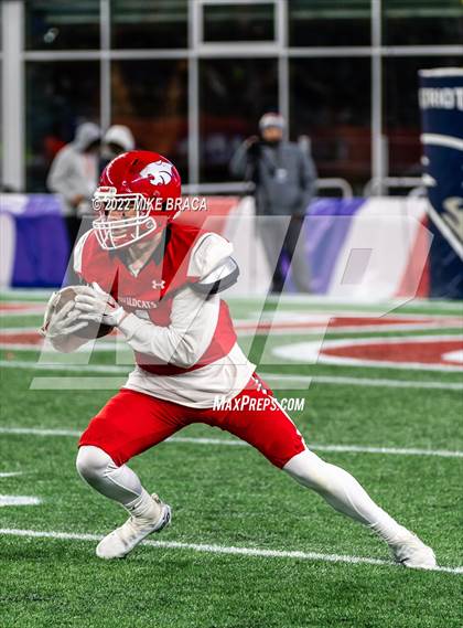 Thumbnail 3 in Wakefield Memorial vs Milton (MIAA Division 3 State Final) photogallery.
