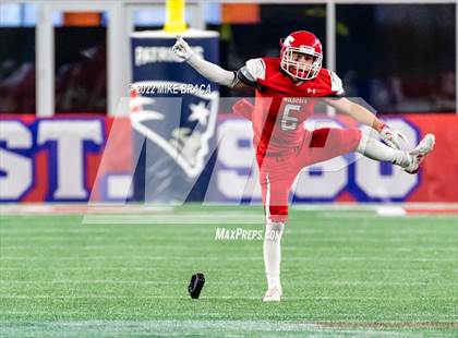 Thumbnail 2 in Wakefield Memorial vs Milton (MIAA Division 3 State Final) photogallery.