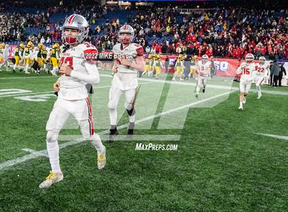 Thumbnail 3 in Wakefield Memorial vs Milton (MIAA Division 3 State Final) photogallery.