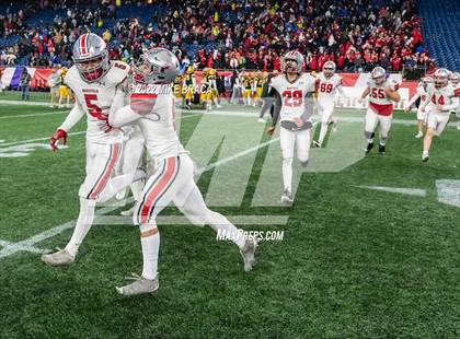 Thumbnail 3 in Wakefield Memorial vs Milton (MIAA Division 3 State Final) photogallery.