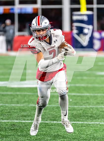 Thumbnail 1 in Wakefield Memorial vs Milton (MIAA Division 3 State Final) photogallery.