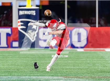 Thumbnail 1 in Wakefield Memorial vs Milton (MIAA Division 3 State Final) photogallery.