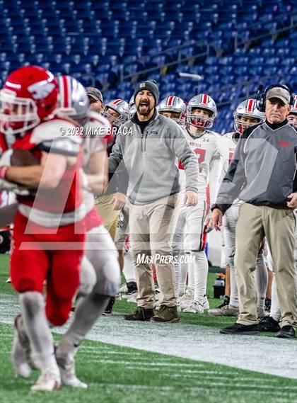 Thumbnail 3 in Wakefield Memorial vs Milton (MIAA Division 3 State Final) photogallery.