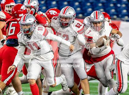 Thumbnail 3 in Wakefield Memorial vs Milton (MIAA Division 3 State Final) photogallery.