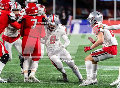 Thumbnail 3 in Wakefield Memorial vs Milton (MIAA Division 3 State Final) photogallery.