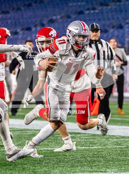 Thumbnail 1 in Wakefield Memorial vs Milton (MIAA Division 3 State Final) photogallery.