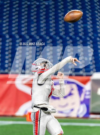 Thumbnail 3 in Wakefield Memorial vs Milton (MIAA Division 3 State Final) photogallery.