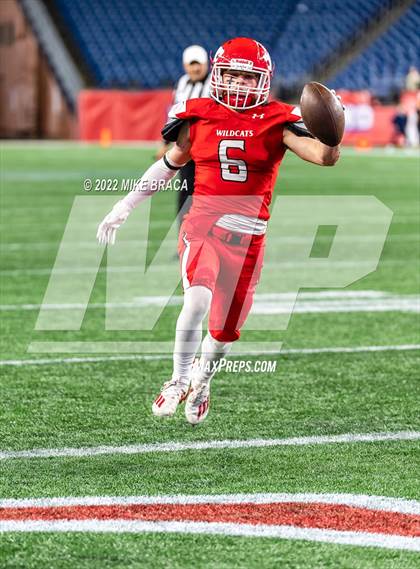 Thumbnail 3 in Wakefield Memorial vs Milton (MIAA Division 3 State Final) photogallery.