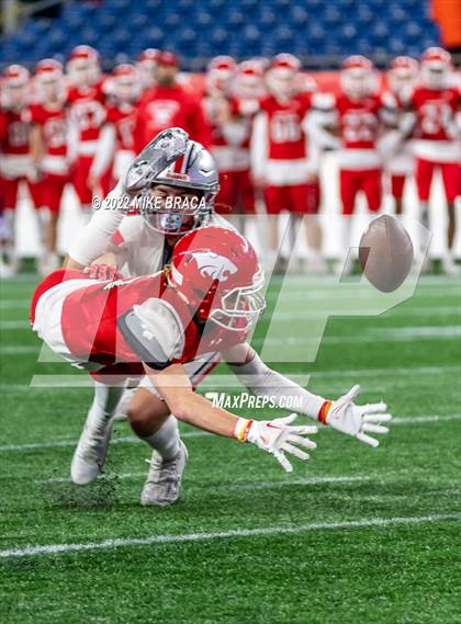 Thumbnail 3 in Wakefield Memorial vs Milton (MIAA Division 3 State Final) photogallery.