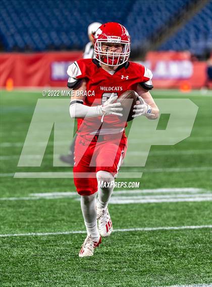 Thumbnail 2 in Wakefield Memorial vs Milton (MIAA Division 3 State Final) photogallery.