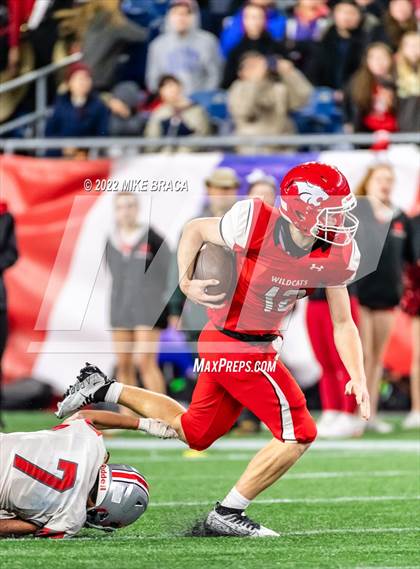 Thumbnail 2 in Wakefield Memorial vs Milton (MIAA Division 3 State Final) photogallery.