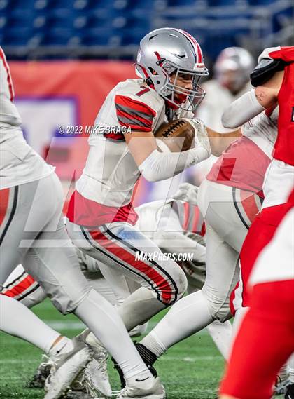Thumbnail 3 in Wakefield Memorial vs Milton (MIAA Division 3 State Final) photogallery.