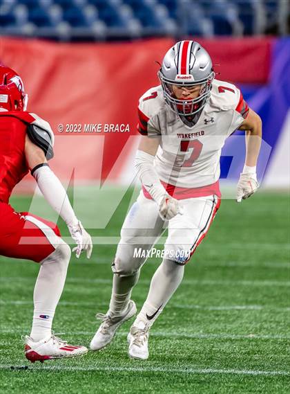 Thumbnail 3 in Wakefield Memorial vs Milton (MIAA Division 3 State Final) photogallery.
