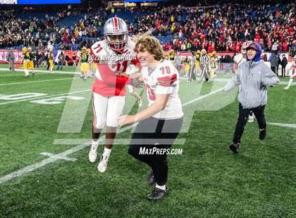 Thumbnail 1 in Wakefield Memorial vs Milton (MIAA Division 3 State Final) photogallery.