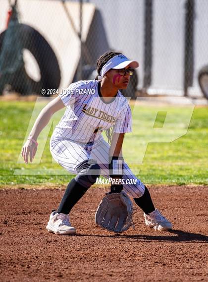 Thumbnail 2 in Silver @ Alamogordo photogallery.