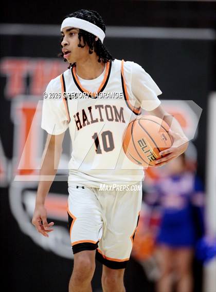 Thumbnail 3 in Bowie vs Haltom photogallery.