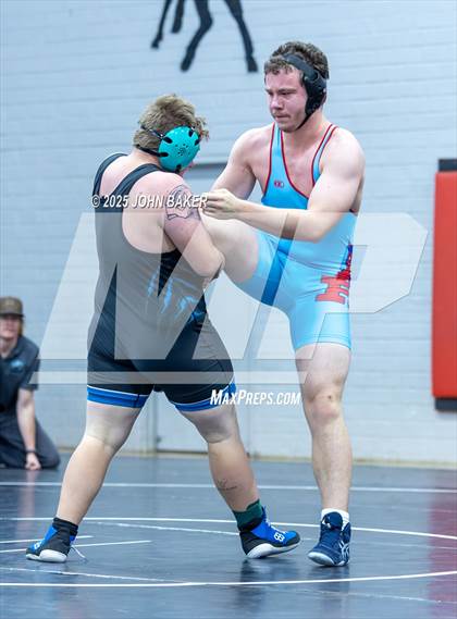 Thumbnail 3 in Lovelock Mustangs Tournament (215lbs) photogallery.