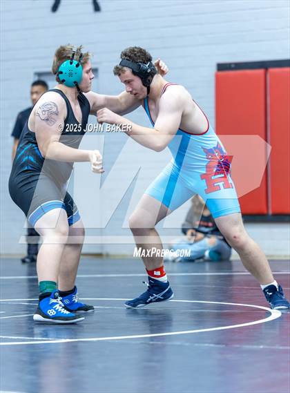 Thumbnail 2 in Lovelock Mustangs Tournament (215lbs) photogallery.