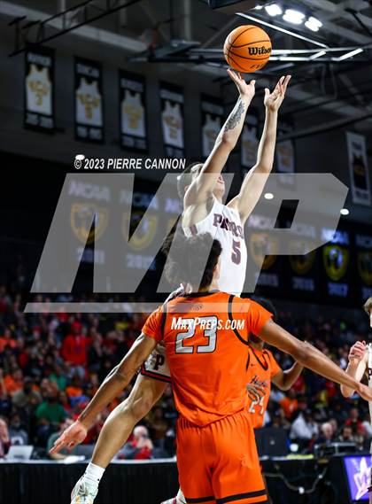 Thumbnail 3 in Patriot vs Hayfield (VHSL Class 6 State Final) photogallery.