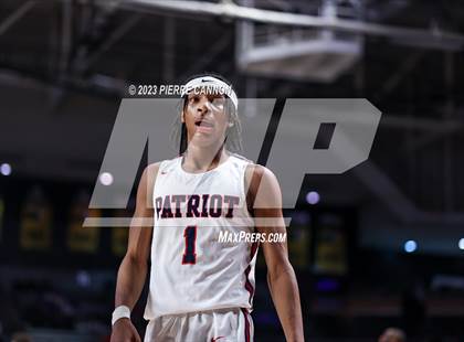 Thumbnail 1 in Patriot vs Hayfield (VHSL Class 6 State Final) photogallery.
