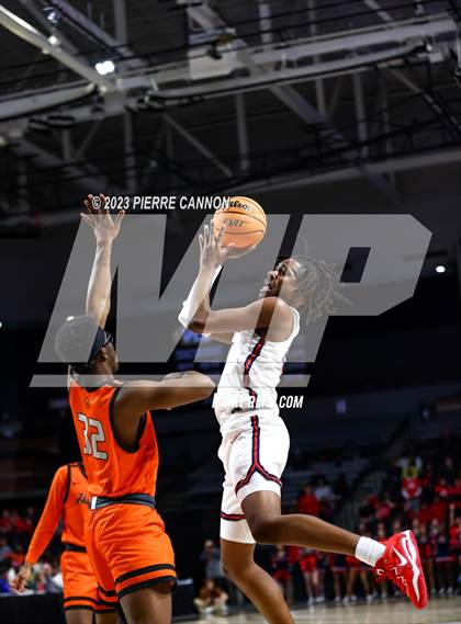 Thumbnail 2 in Patriot vs Hayfield (VHSL Class 6 State Final) photogallery.