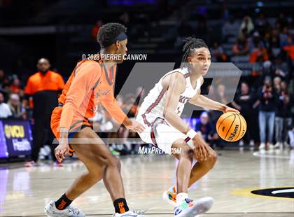 Thumbnail 2 in Patriot vs Hayfield (VHSL Class 6 State Final) photogallery.