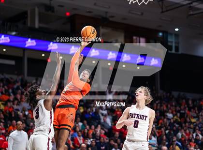 Thumbnail 2 in Patriot vs Hayfield (VHSL Class 6 State Final) photogallery.