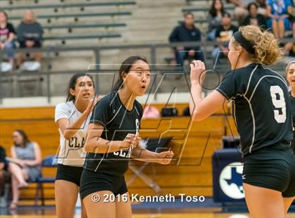 Thumbnail 3 in Brennan vs. Clark photogallery.