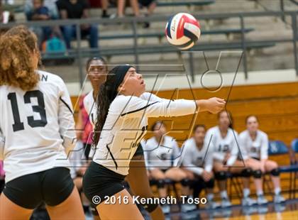 Thumbnail 3 in Brennan vs. Clark photogallery.