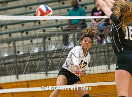 Thumbnail 2 in Brennan vs. Clark photogallery.