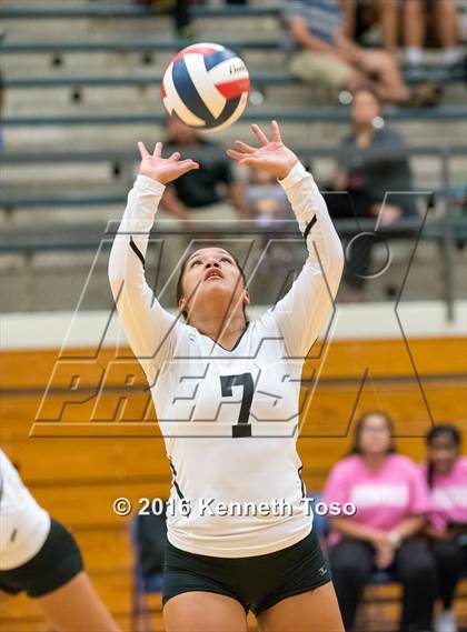 Thumbnail 2 in Brennan vs. Clark photogallery.