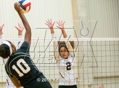 Thumbnail 3 in Brennan vs. Clark photogallery.