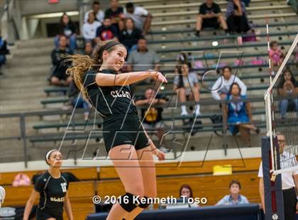 Thumbnail 3 in Brennan vs. Clark photogallery.