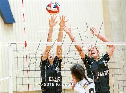 Thumbnail 3 in Brennan vs. Clark photogallery.