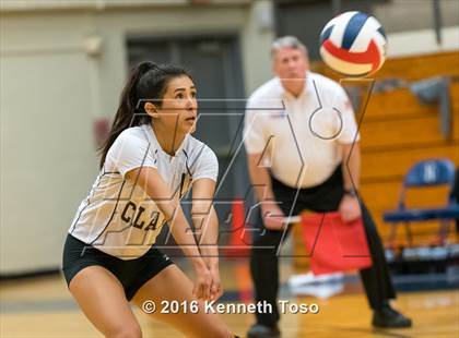 Thumbnail 1 in Brennan vs. Clark photogallery.