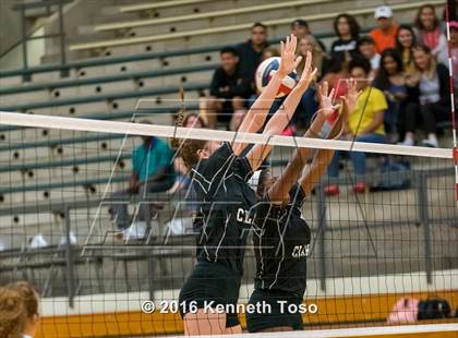 Thumbnail 3 in Brennan vs. Clark photogallery.