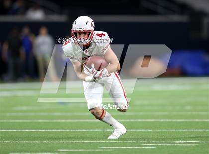 Thumbnail 1 in La Vega vs. Carthage (UIL 4A Division 1 Semifinal) photogallery.