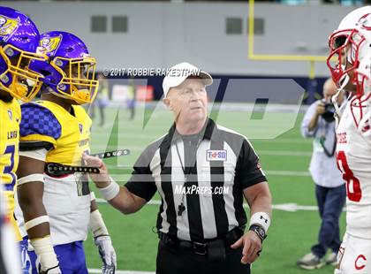 Thumbnail 1 in La Vega vs. Carthage (UIL 4A Division 1 Semifinal) photogallery.